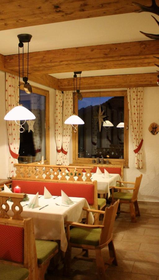 Hotel Berggasthof Kärntner Alm Mittenwald Exterior foto